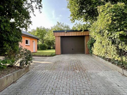 Garage - 
