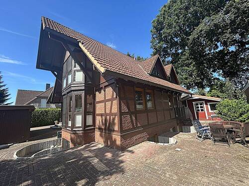 Seitliche Hausansicht - 