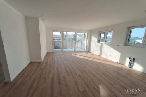1-OG-Wohnen-mit-offener-Kueche - ** ERSTBEZUG! 4,5 Zi.-Wohnung, 107 qm Wfl. im 1. OG, hochwertige Bauweise, modern und schick **