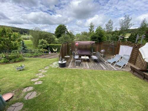 Garten mit Terrasse - 