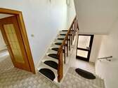 Treppenhaus Erdgeschoss - Einfamilienhaus mit 127,10 m&sup2; in Werne zum Kaufen