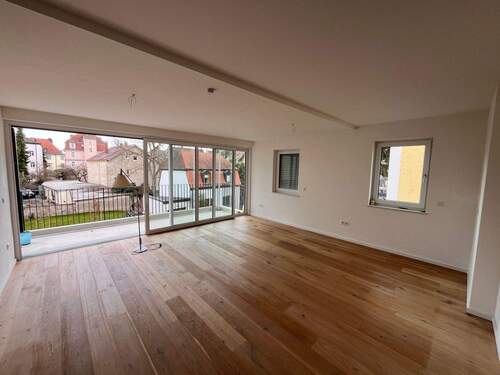 Wohnen und Balkon - Neuw.! 4-Zi.-Whg. (ca. 101 m²) mit ca. 12 m² Balkon am südöstlichen Altstadtrand von Regensburg