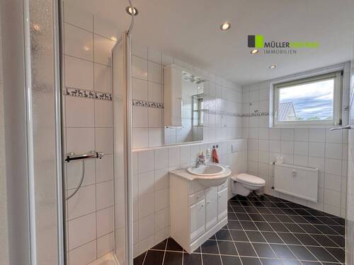 Badezimmer hinteres OG - 