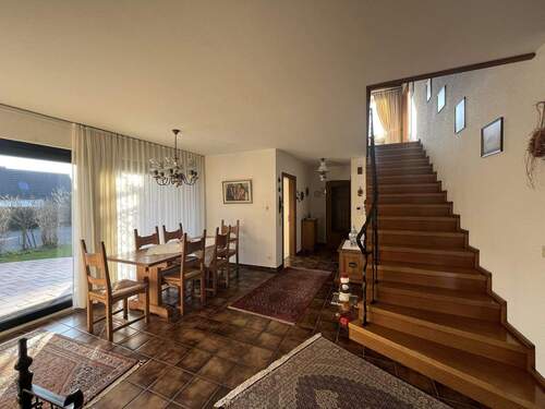 Imposanter Treppenaufgang - 