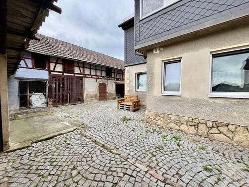 Innenhof mit Nebengelass - 