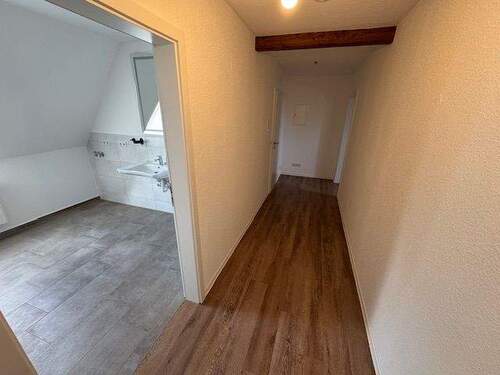 Flur - 2 Zimmer Etagenwohnung in Oschatz