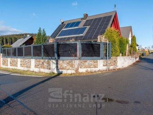 Einfahrt - 7 Zimmer Einfamilienhaus in Tannenberg