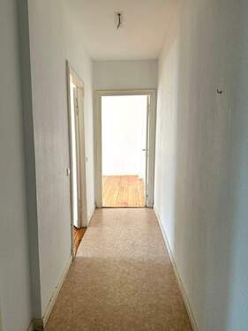 Flur - 2 Zimmer Etagenwohnung zum Kaufen in Berlin