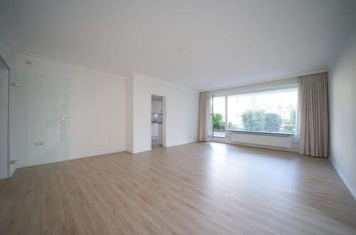 Wohn- und Esszimmer III - 