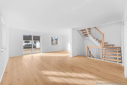 Muster Wohnbereich - Doppelhaushälfte mit 112,00 m&sup2; in Bruckmühl zum Kaufen