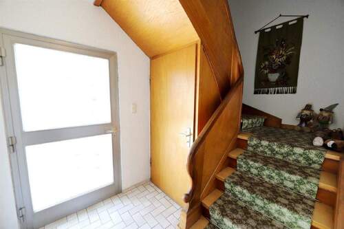 Außen - 5 Zimmer Einfamilienhaus zum Kaufen in Lage