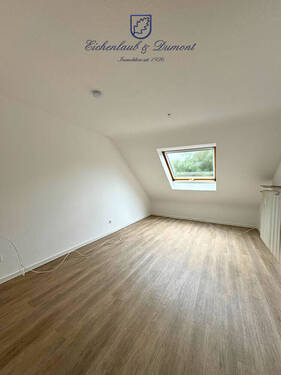 Zimmer 1 - 4 Zimmer Etagenwohnung zur Miete in Saarbrücken / Malstatt