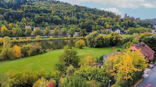 Fernblick - 8 Zimmer Mehrfamilienhaus, Wohnhaus in Kreuzwertheim