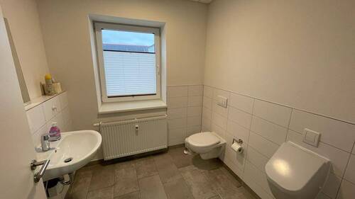 Bad - 5 Zimmer Büro in Rostock