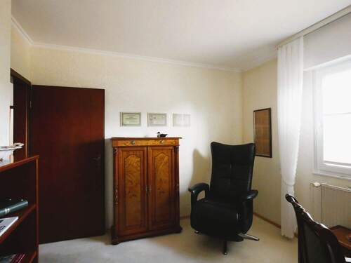 Kinder-/Büro- oder Arbeitszimmer - 