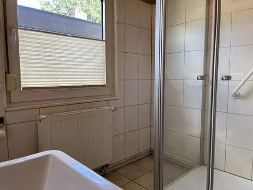 Badezimmer Erdgeschoss - 