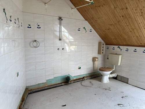 Badezimmer Dachgeschoss - 