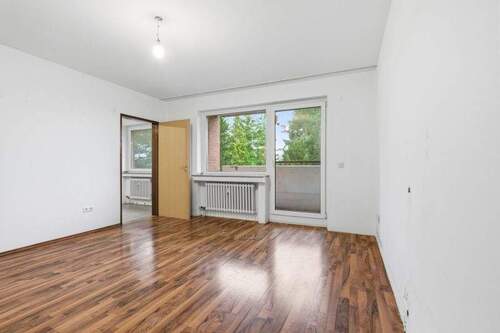 Wohnzimmer - 2 Zimmer Etagenwohnung zum Kaufen in Köln