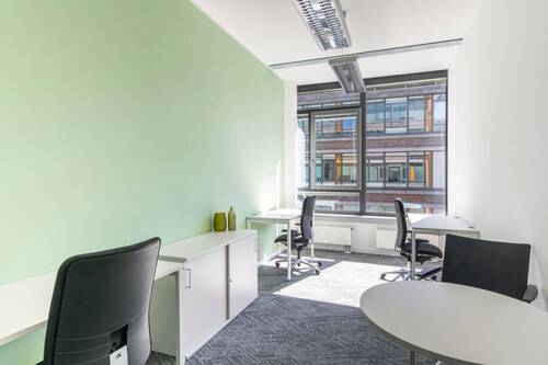 Property Image 9 - 