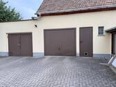 Nebengelass mit Garagen - 5 Zimmer Doppelhaushälfte in Seelow