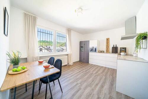 Küche Penthousewohnung - 1 Zimmer Mehrfamilienhaus, Wohnhaus in Oberwesel