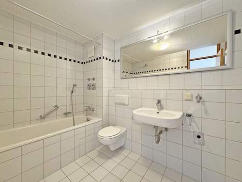 Bad - Etagenwohnung mit 59,00 m² in Reutlingen zum Kaufen