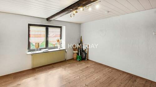 1. OG Wohnzimmer 1 - 