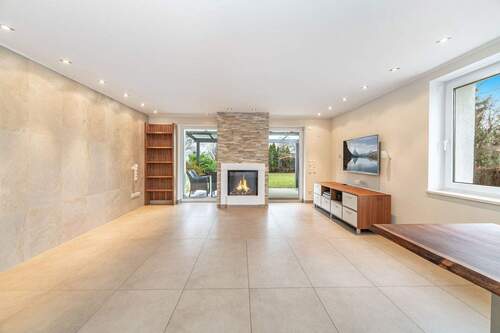 Wohnzimmer EG - 6 Zimmer Einfamilienhaus in München