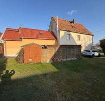 Sehr gepflegtes Einfamilienhaus mit Charme und großem Grundstück im Ortsteil der Gemeinde Stauchitz, das um 1999 modernisiert wurde