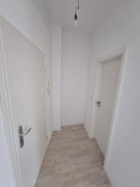 Eingansbereich / Badtür - 