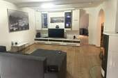 Wohnzimmer - Wohnung in zentraler Lage - 259.000,00 EUR Kaufpreis, ca.  98,00 m² Wohnfläche