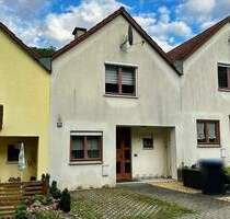 Gepflegtes Reihenmittelhaus - 209.000,00&nbsp;EUR Kaufpreis, ca.&nbsp; 116,00&nbsp;m&sup2;&nbsp;Wohnfl&auml;che in Glashütte (PLZ: 01768) Schlottwitz
