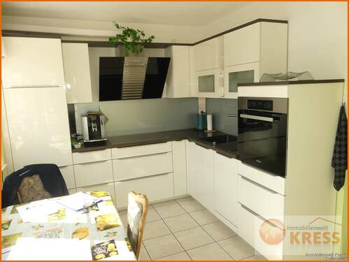 Bild 2 - 3 Zimmer Etagenwohnung zum Kaufen in Schlüchtern