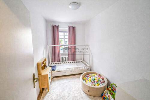 Kinderzimmer/Homeoffice - 3 Zimmer Etagenwohnung in Berlin