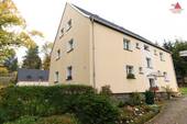 Hausansicht - Frisch renovierte 3-Raum-Wohnung in Schlettau!!