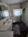 Bad mit Dusche - 