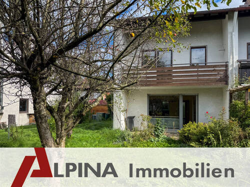 Bild 1 - Ideal für Heim- und Handwerker: Reiheneckhaus mit großem Grundstück in Rosenheim-Pang
