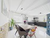 Essbereich - Großzügige Eigentumswohnung mit Garten, Garage & Top-Ausstattung in ruhiger Lage - Walddorf!