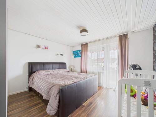 Zimmer 2 - 