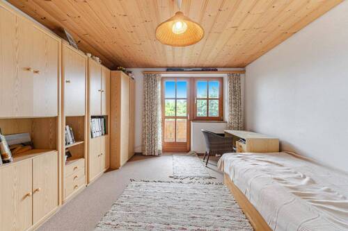 Kinder-/Arbeitszimmer (Zimmer 2 - OG) - 