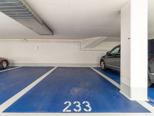 Tiefgaragenstellplatz - 