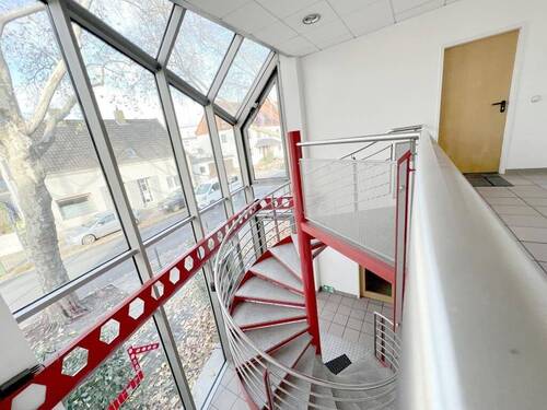 Treppenhaus - Metallbauer sucht Gleichgesinnte: Architekt, Statiker oder einfach einen netten Mieter!