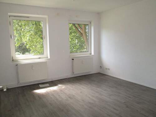 Wohnzimmer - 2 Zimmer Etagenwohnung zur Miete in Salzgitter