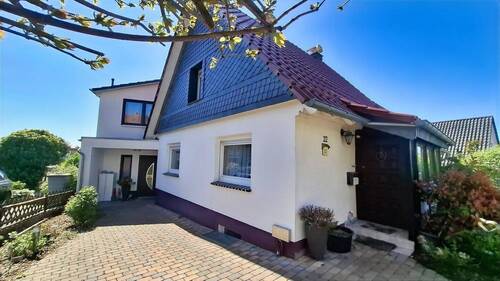 Außenansicht - 7 Zimmer Mehrfamilienhaus, Wohnhaus in Hameln