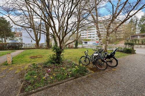 Bild 1 - Bezugsfreie Eigentumswohnung mit Aufzug und Balkon in Konstanz-Königsbau