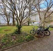 Bezugsfreie Eigentumswohnung mit Aufzug und Balkon in Konstanz-Königsbau