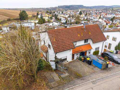 Außenansicht - 6 Zimmer Doppelhaushälfte zum Kaufen in Großbottwar