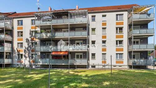 Außenansicht 1 - Gemütliche 2-Zimmer-Wohnung mit Sonnenbalkon & Stellplatz - - ruhig gelegen in Taucha
