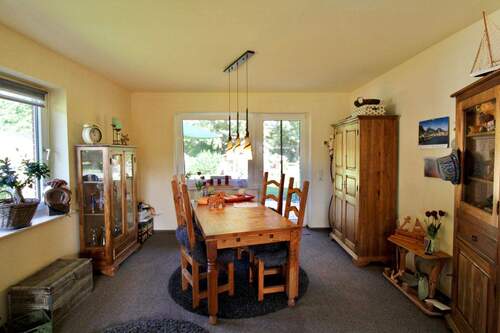 Wohn- und Esszimmer - 