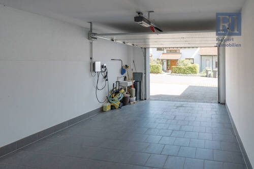 Garage - 